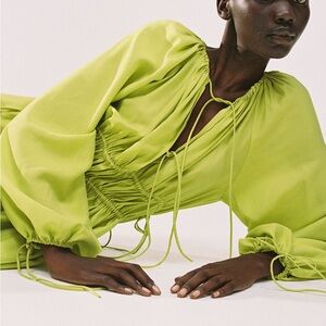 NWT Oversized drawstring detailed dress lime green